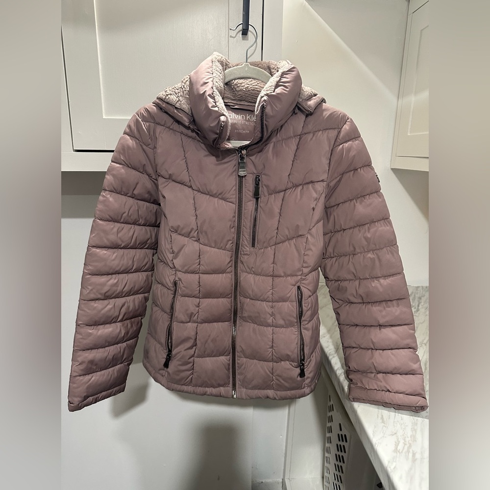Calvin Klein Quilted Hooded Puffer Jacket in Mauve